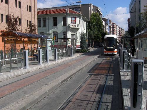 Eskişehir'de tramvay hattının uzaması 2009'a kaldı