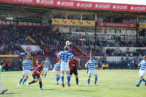 Eskişehirspor, Ankaraspor mağlubiyetinin üzüntüsü yaşıyor.