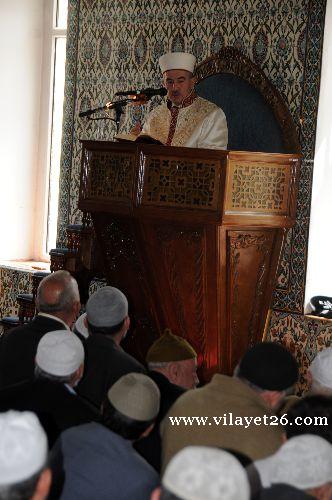 Bardakoğlu, Eskişehir'de cami kürsüsünden birlik mesajı verdi