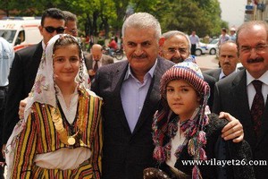 Ulaştırma Bakanı Binali Yıldırım Kütahya'ya geldi.