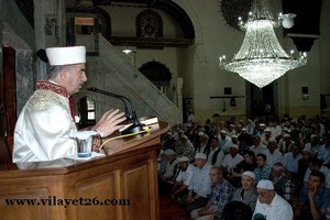 Diyanet İşleri Başkanı Ali Bardakoğlu, Afyonkarahisar'da cuma namazı vaazı verdi.