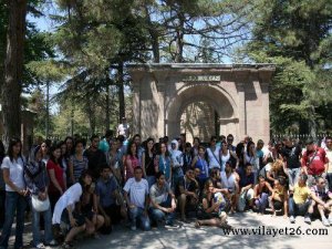 Gençler, Şeyh Edebali'nin huzurunda