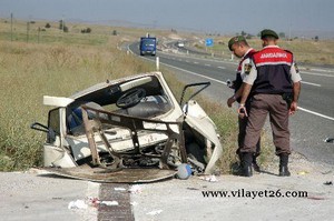 Kütahya'da trafik kazası: 3 yaralı