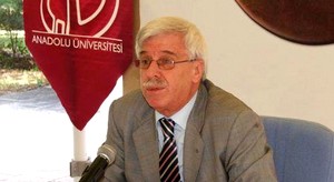 Rektör Prof. Dr. Davut Aydın: Açıköğretimde kopya olayı bireysel