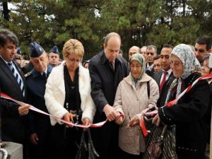 Türkiye Harp Malulü Gaziler, Şehit, Dul ve Yetimleri Derneği’nin, yeni hizmet binasının açılışı yapıldı.