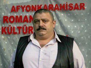 Romanlar Kültür Derneği Başkanlığı'na Gezgin seçildi