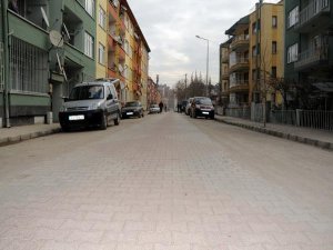 Cumhuriyet Mahallesi'nde yol çalışmalarının ilk etabı tamamlandı