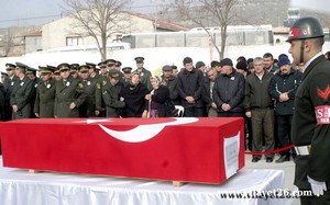 Tabip Asteğmen Karagül, Afyonkarahisar’da son yolculuğuna uğurlandı.