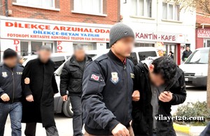 Duruşma öncesi kavga çıkaranlar adliyeye çıkarıldı