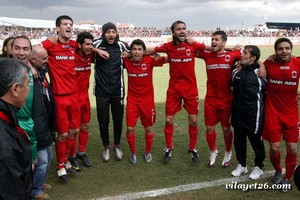 Tavşanlı Linyitspor'da zafer sarhoşluğu