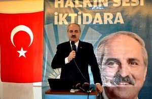 Numan Kurtulmuş, Eskişehir'de gençlere siyaset alanında öğütler verdi.