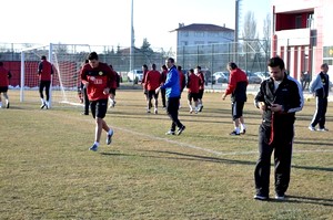 Eskişehirspor, Kardemir D.Ç. Karabükspor maçının hazırlıklarına sürdürüyor.