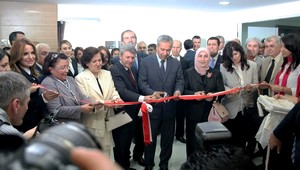 Faik Çelik tarafından yaptırılan spor ve konferans salonlarının açılışı yapıldı.