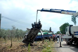 Bursa'da MTA aracı devrildi.