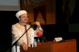 Diyanet İşleri Başkanı: Mesleğine aşık olmayan din görevlisi olamaz.