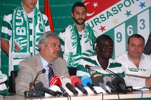 Bursaspor’dan imza şov