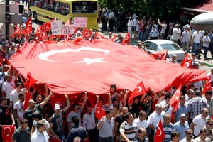 Bursalılar, terör örgütüne tepki gösterdi.