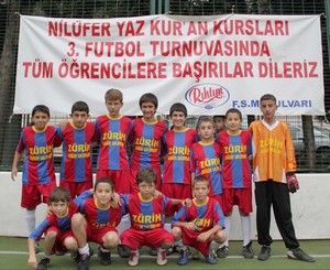 Yaz Kuran Kursları Futbol Turnuvası’nın şampiyonu Fethi Koçer Camii