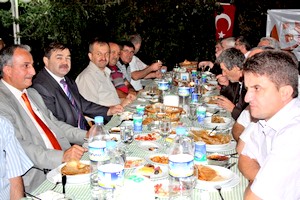 Bursa güreş camiası iftar yemeğinde buluştu