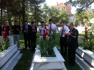 ESDER Gençlik Kollarından örnek davranış.