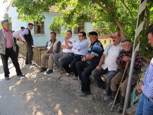 Şuhut Kaymakamı Başören, çalışmaları yerinde inceledi