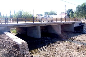 Şuhut’a 70 günde 2 köprü yapıldı