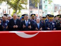 Cumhurbaşkanı Gül, şehit cenazesinde protesto edildi