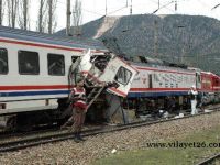 Vali Çolak: Tren kazasında 1 kişi öldü, 6 kişi yaralandı