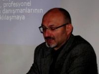 Prof. Dr. Halil İbrahim Gürcan, Eskişehir Birlik Vakfı'ında konferans verdi