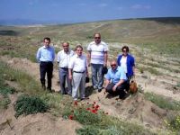 Bir Öğretmen Bir Fidan adlı hatıra ormanı oluşturulması için kampanya başlatıldı.