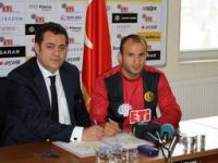 Mehmet Yıldız, Eskişehirspor ile 2 yıllığına anlaştı