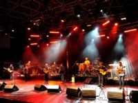 Gipsy Kings Bursalıları coşturdu