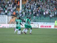 Bursaspor 3 gol ve 3 puanla başladı