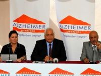 Alzheimer hastalığını anlattılar.